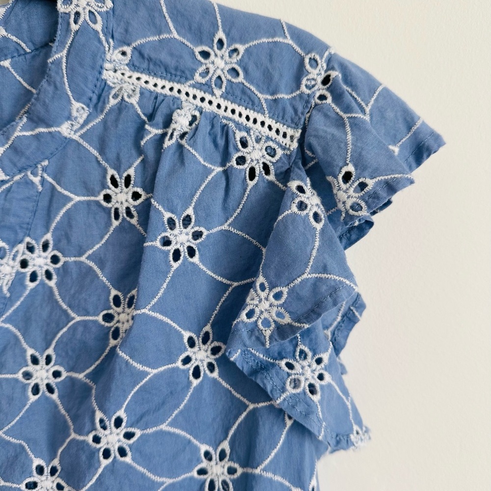 SUNDANCE Blue Eyelet Ruffle-Sleeve Blouse Size L - Picture 3 of 5